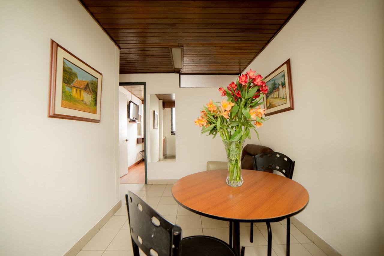 Apartamentos Galerias Bogota Bagian luar foto