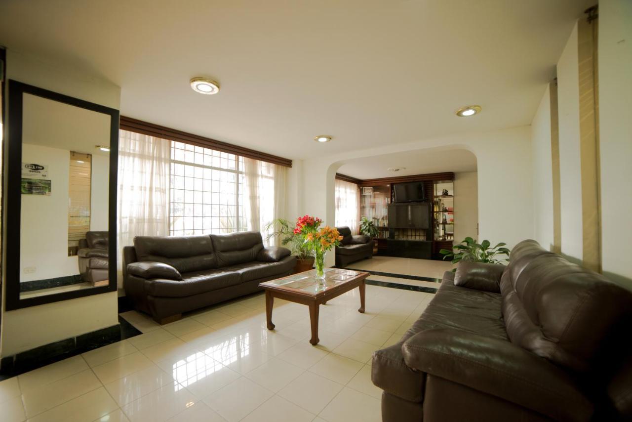 Apartamentos Galerias Bogota Bagian luar foto